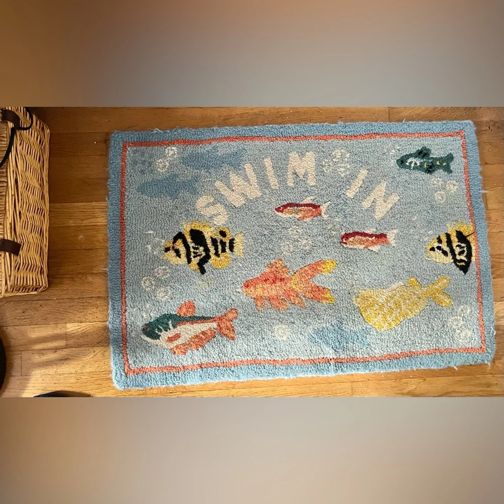 Chandler Four Corners Vintage Hooked Wool Rug Fish Ocean “Swim In“ 2’x3’